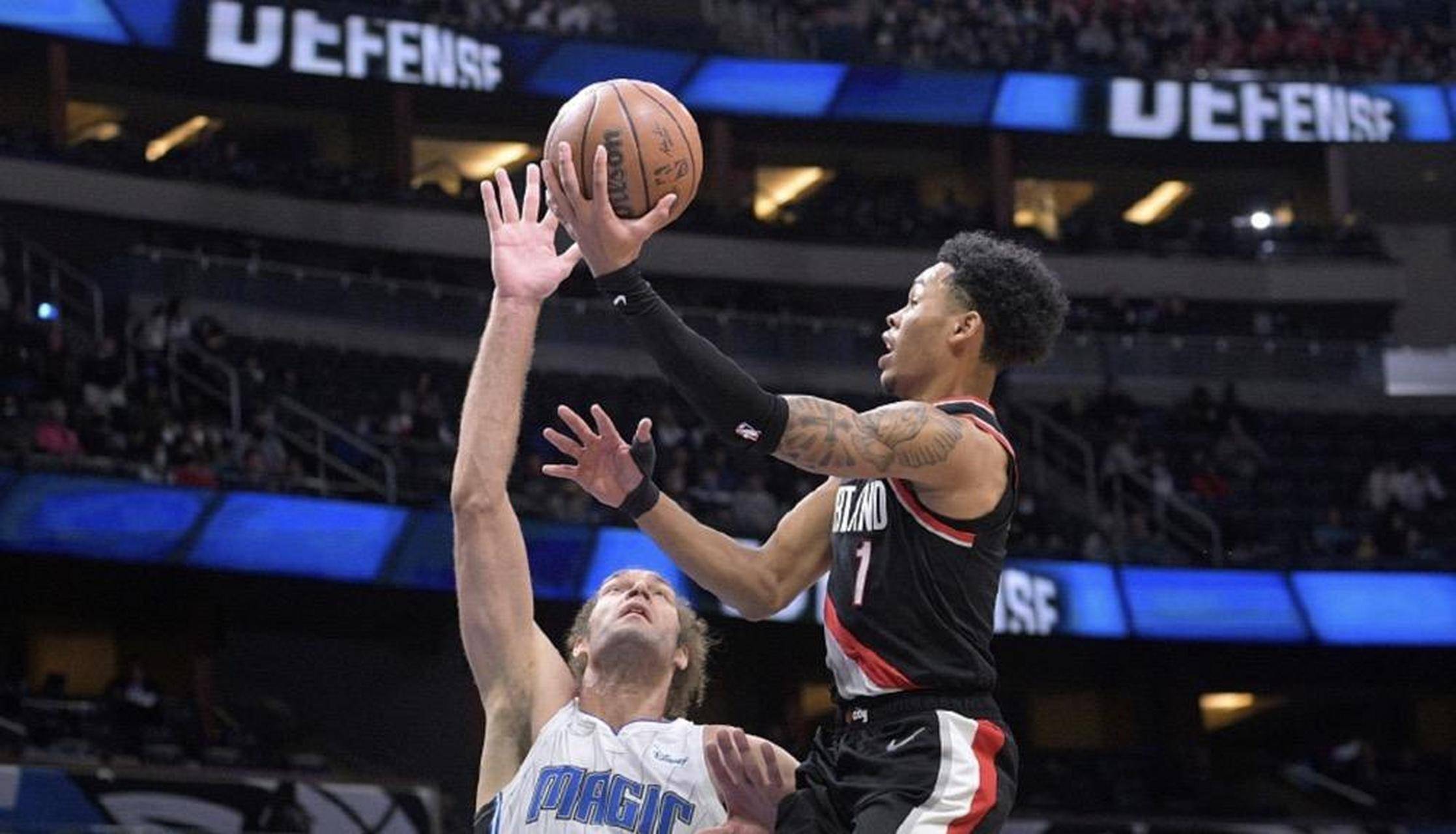 PG官网 -包含加时末段波特兰开拓者更衣室发声：德甲节点到来；质疑声仍在；团队化学反应显著的词条